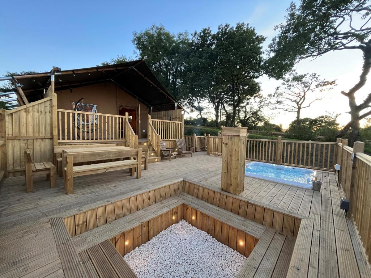 Aladdin Safari Tent Тенби Экстерьер фото